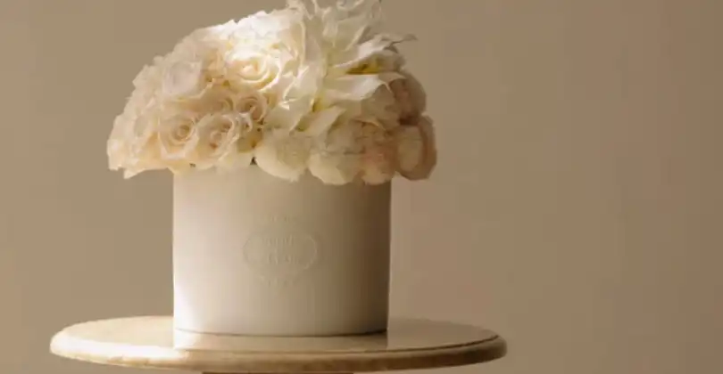 THALIA PORCELAIN VASE